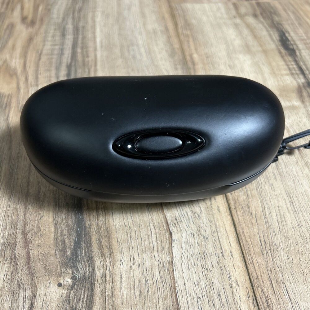 Oakley Sunglasses Clam Shell Hard Glasses Case Matte Black